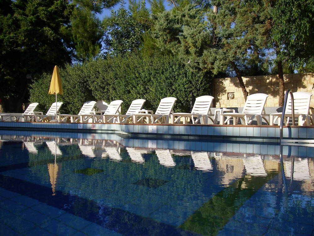 Your Memories Hotel Apartments Kato Gouves Exterior foto